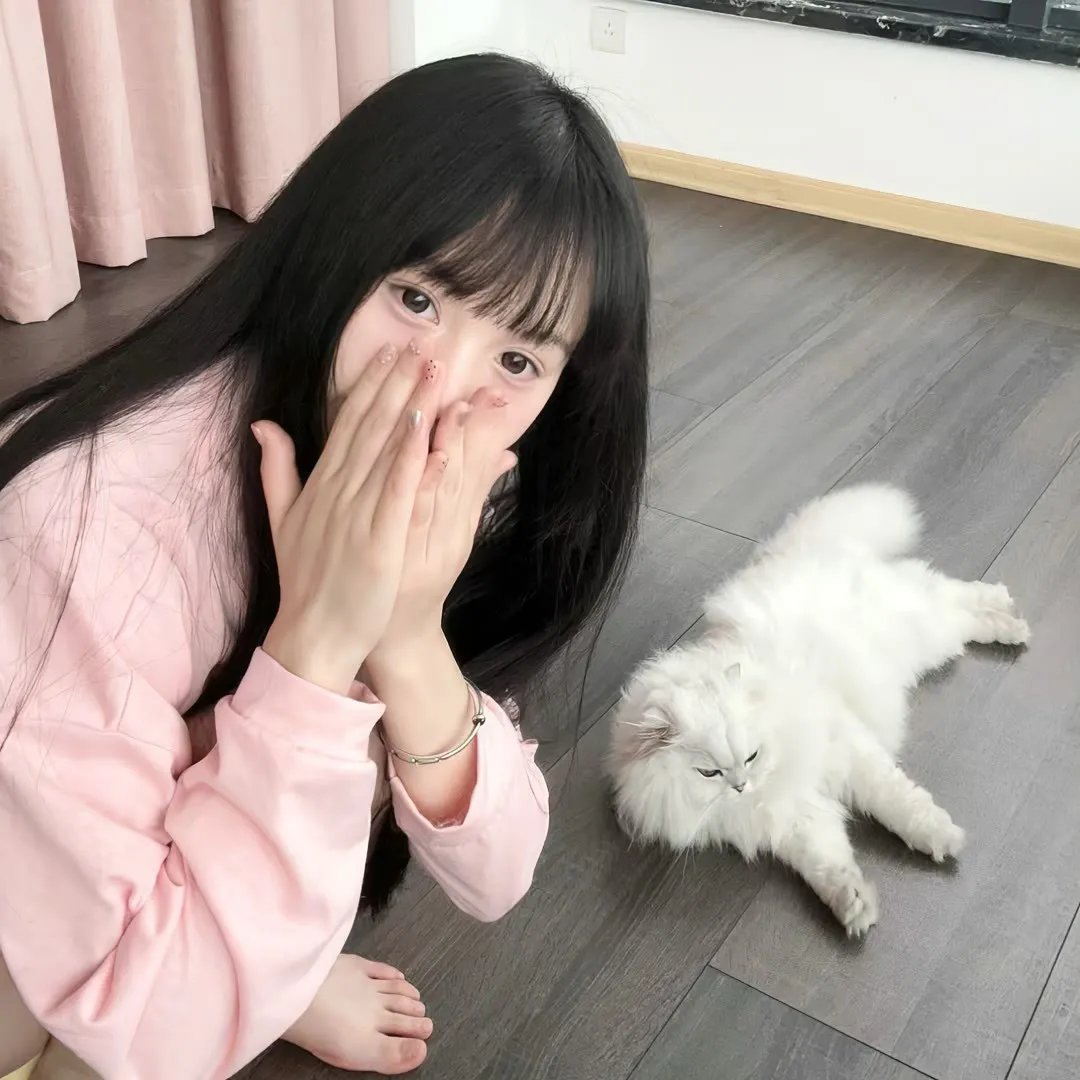 出水红莲